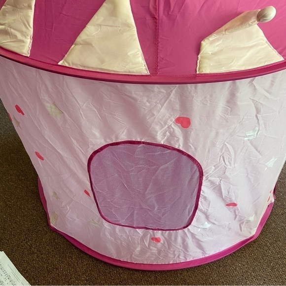 Princess Playhouse by Pockos UV protection for playtime and beach dressing room. - Picture 12 of 13